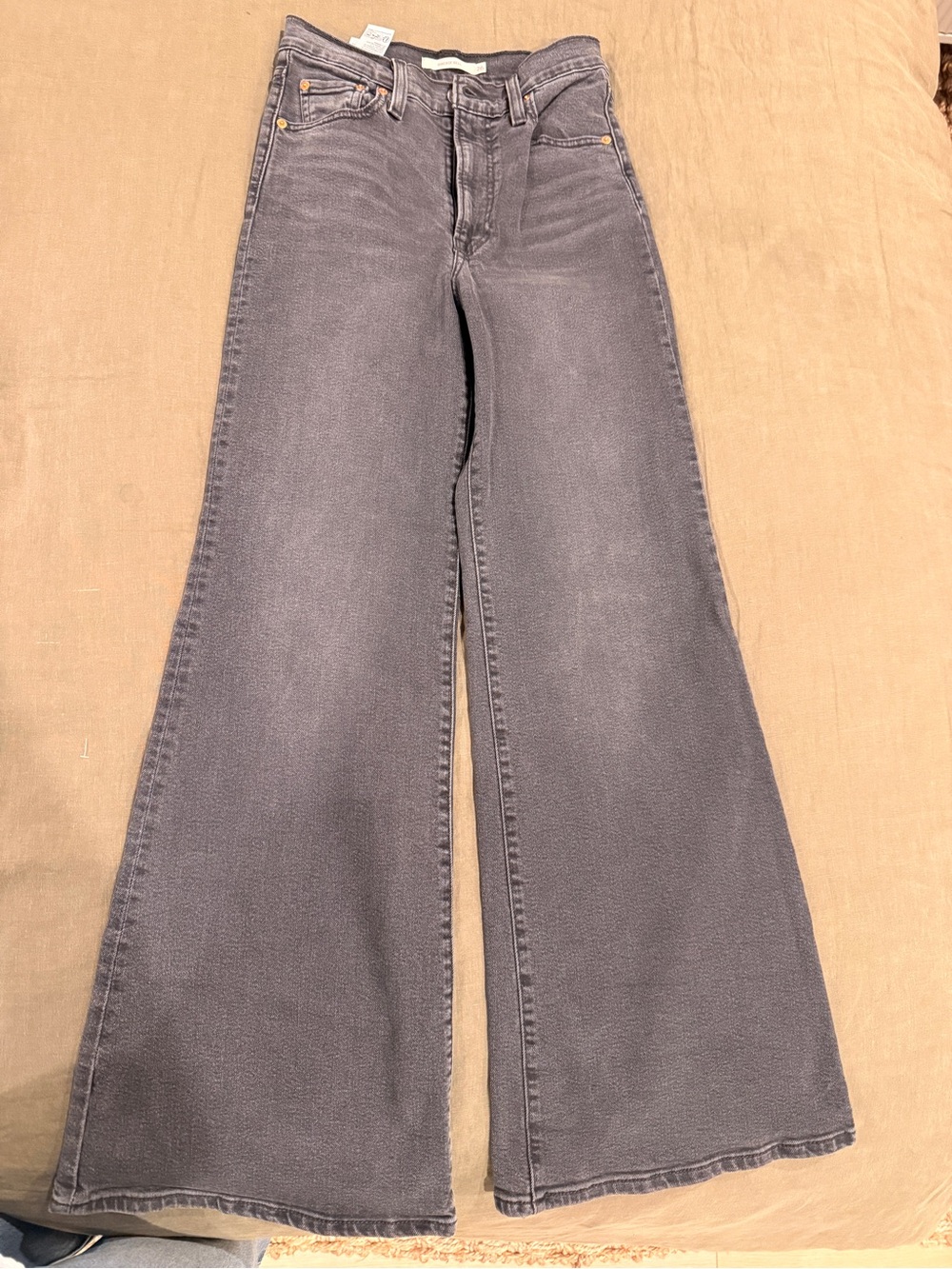 Levi’s Ribcage Bell High Rise Flare Jeans Faded Black W26 L32